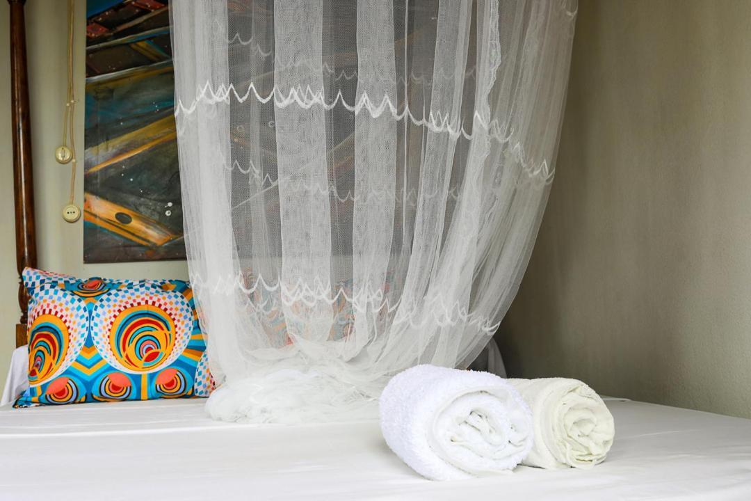 Mionga Hotel Santa Cruz Екстериор снимка